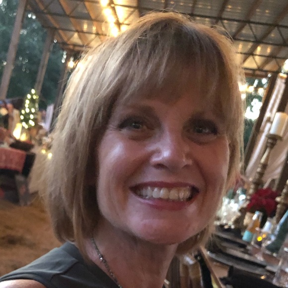 Sherry's Closet (@sherrykay5) | Poshmark